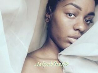 Aaliyah_Swifte Année du sexe