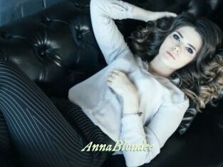 AnnaBlondee