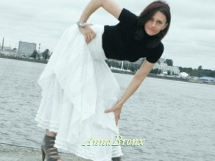 AnnaBronx