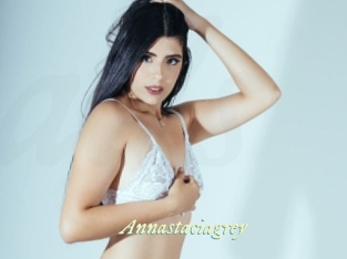Annastaciagrey