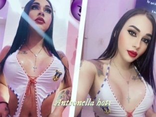 Anthonella_hot1