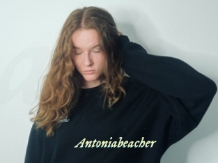 Antoniabeacher