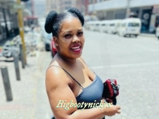 Bigbootynickyx