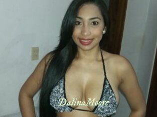 Dalina_Moore