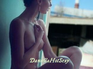 DaniellaHotSexy
