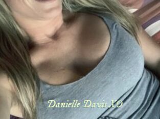 Danielle_Davis_XO