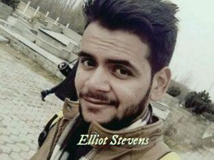 Elliot_Stevens