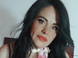 Ema_hott
