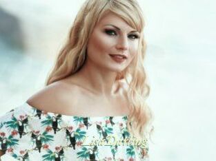 Lisa_Darling