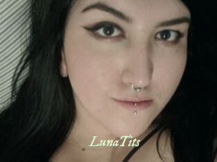 LunaTits