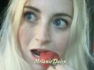 Melanie_Daisy
