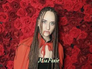MiaFoxie