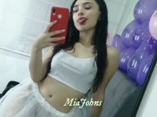 MiaJohns
