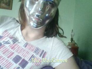 Mia_MacKinnon