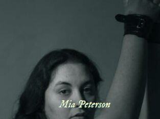 Mia_Peterson
