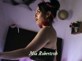 Mia_Robertsvh