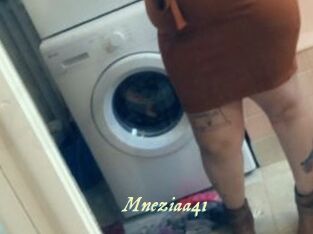 Mneziaa41