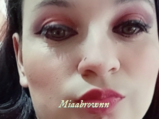 Miaabrownn