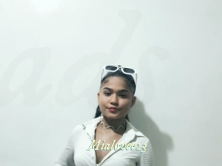 Mialovee23