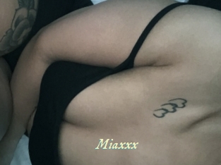 Miaxxx