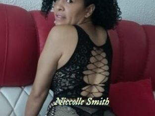 Niccolle_Smith