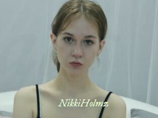 NikkiHolmz