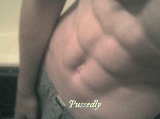 Pussedly
