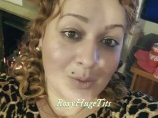 RoxyHugeTits