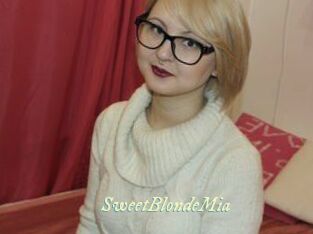 SweetBlondeMia