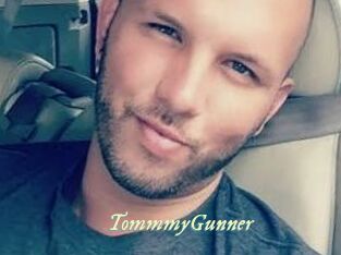 TommmyGunner