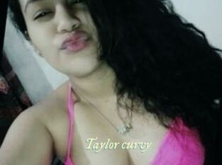 Taylor_curvy